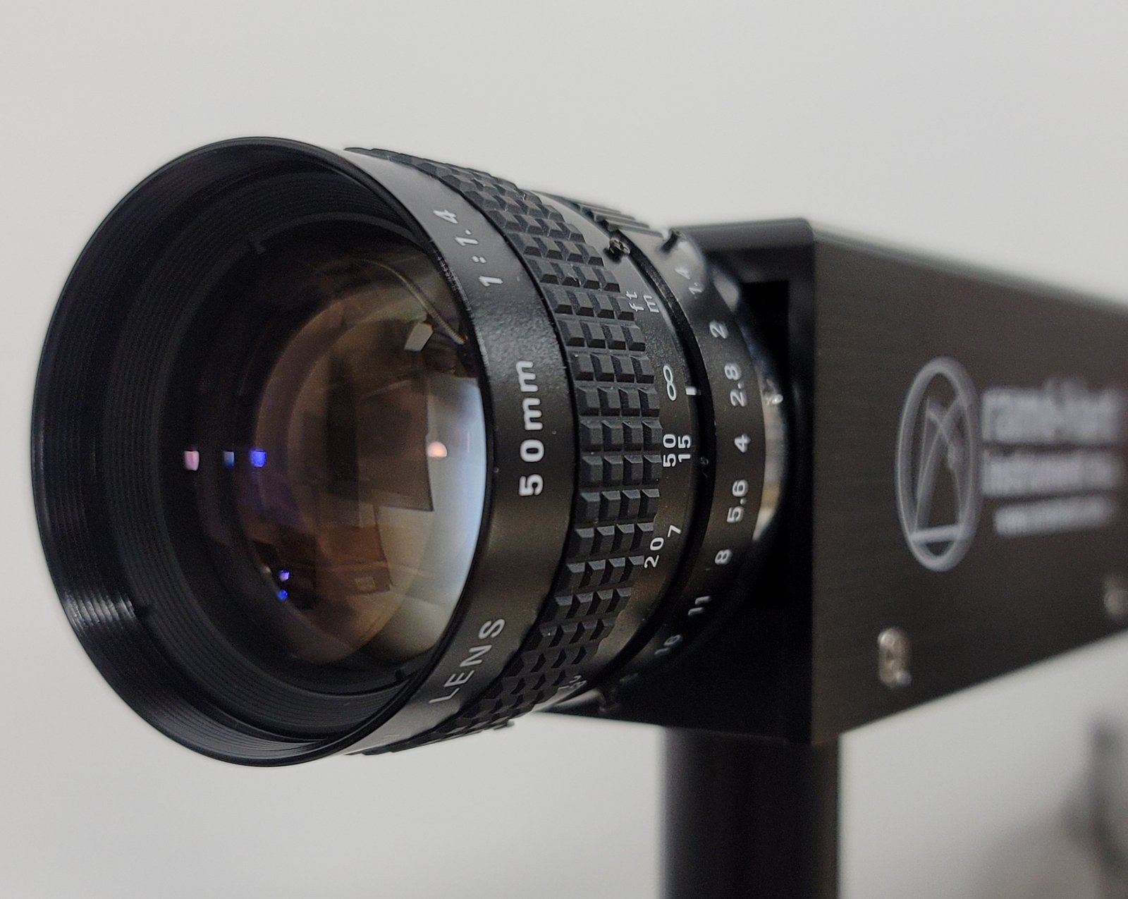 ram&eacute;-hart U6 camera and machine vision lens